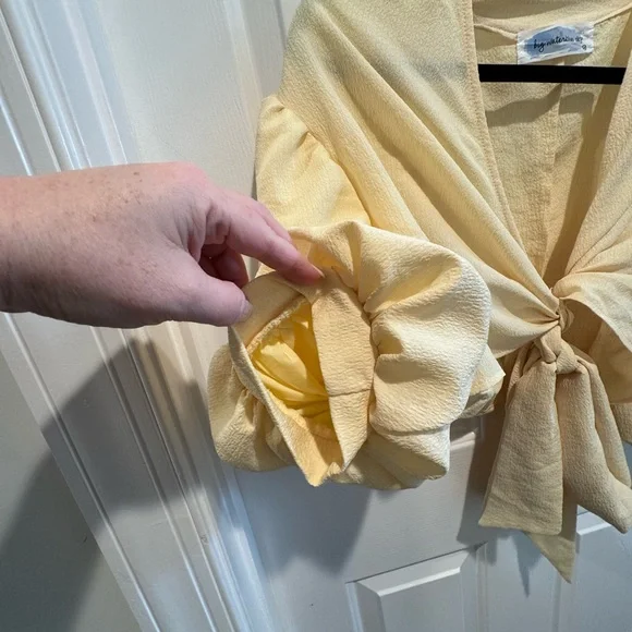 NWT Big Water Blue Sky Crop Ballon Sleeve Boutique Top Size M - Picture 7 of 13